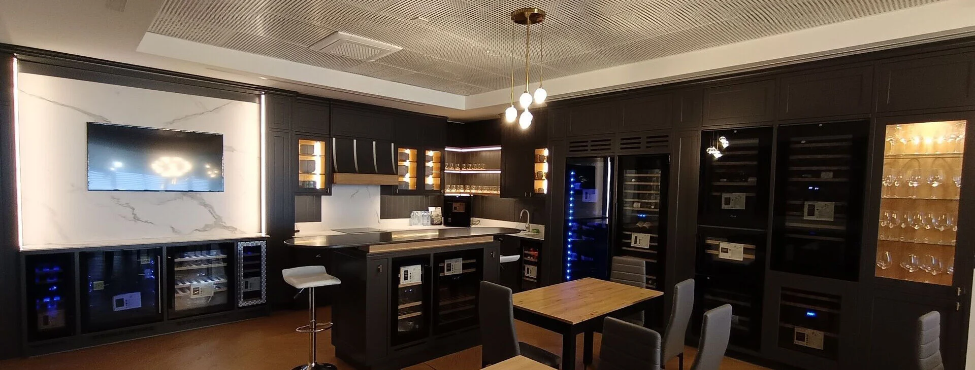 Yeni Dunavox Showroom